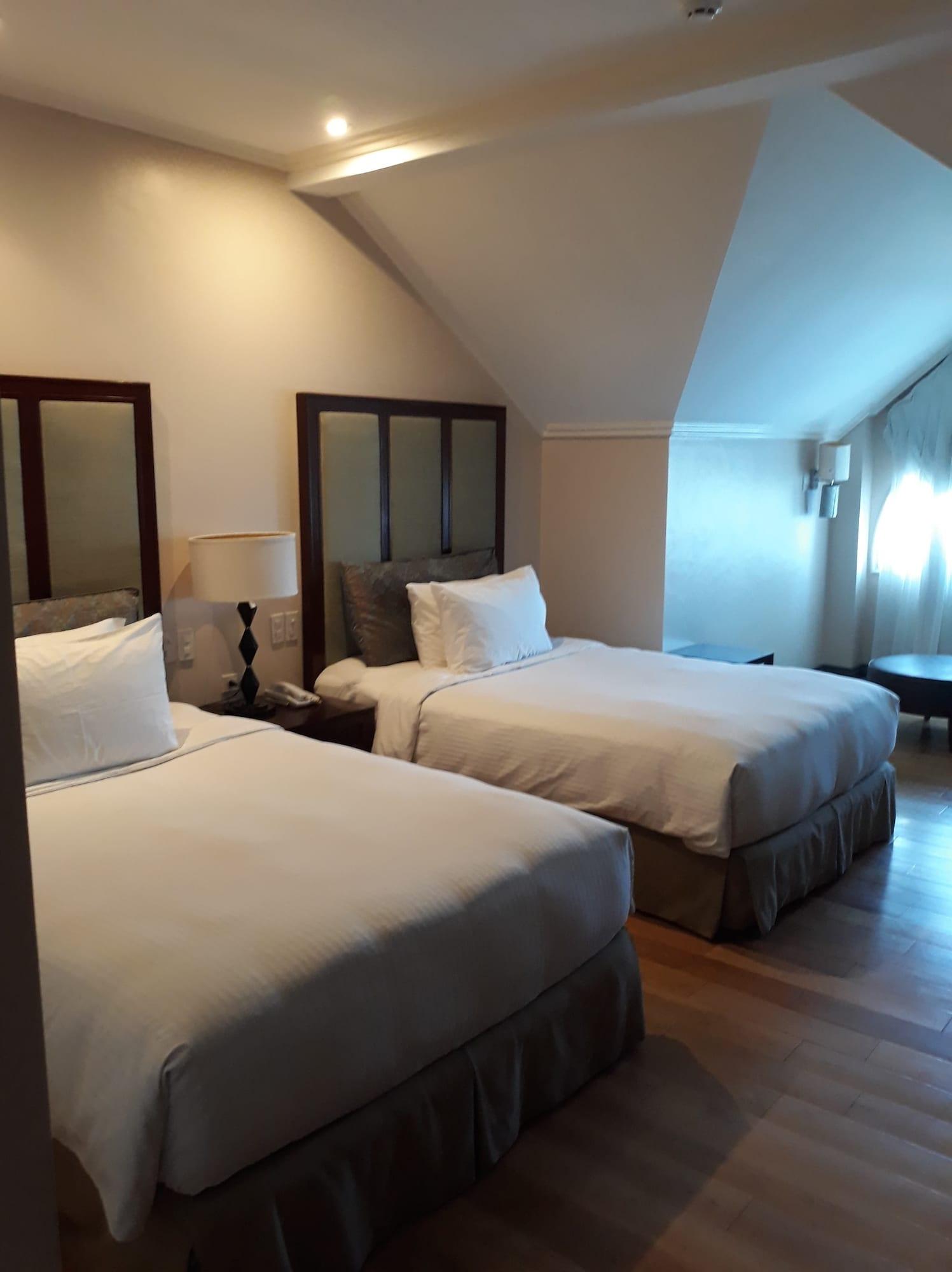 Hotel Venezia Legazpi Luaran gambar