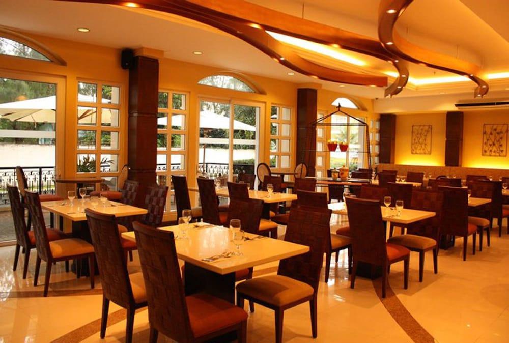 Hotel Venezia Legazpi Luaran gambar