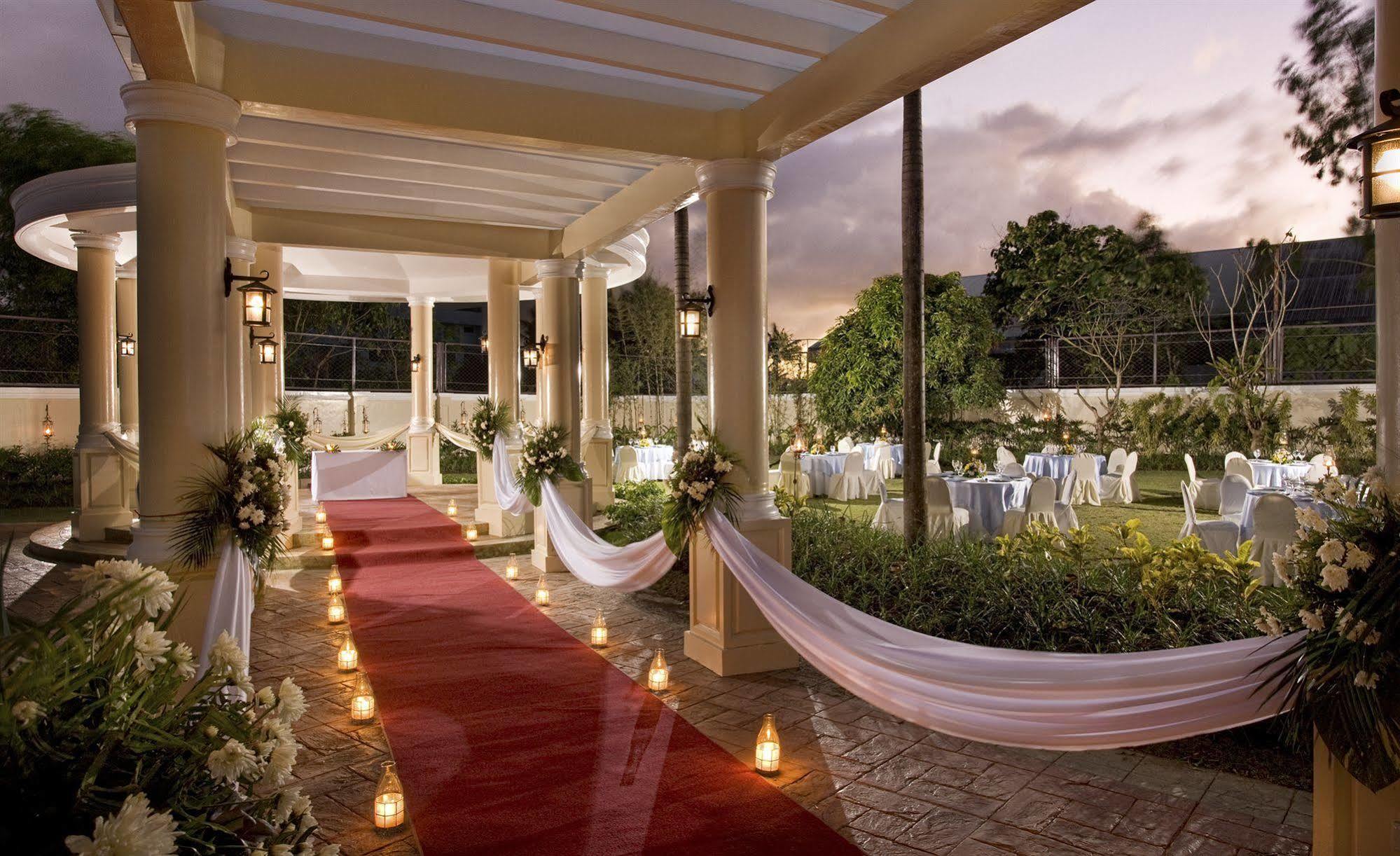 Hotel Venezia Legazpi Luaran gambar